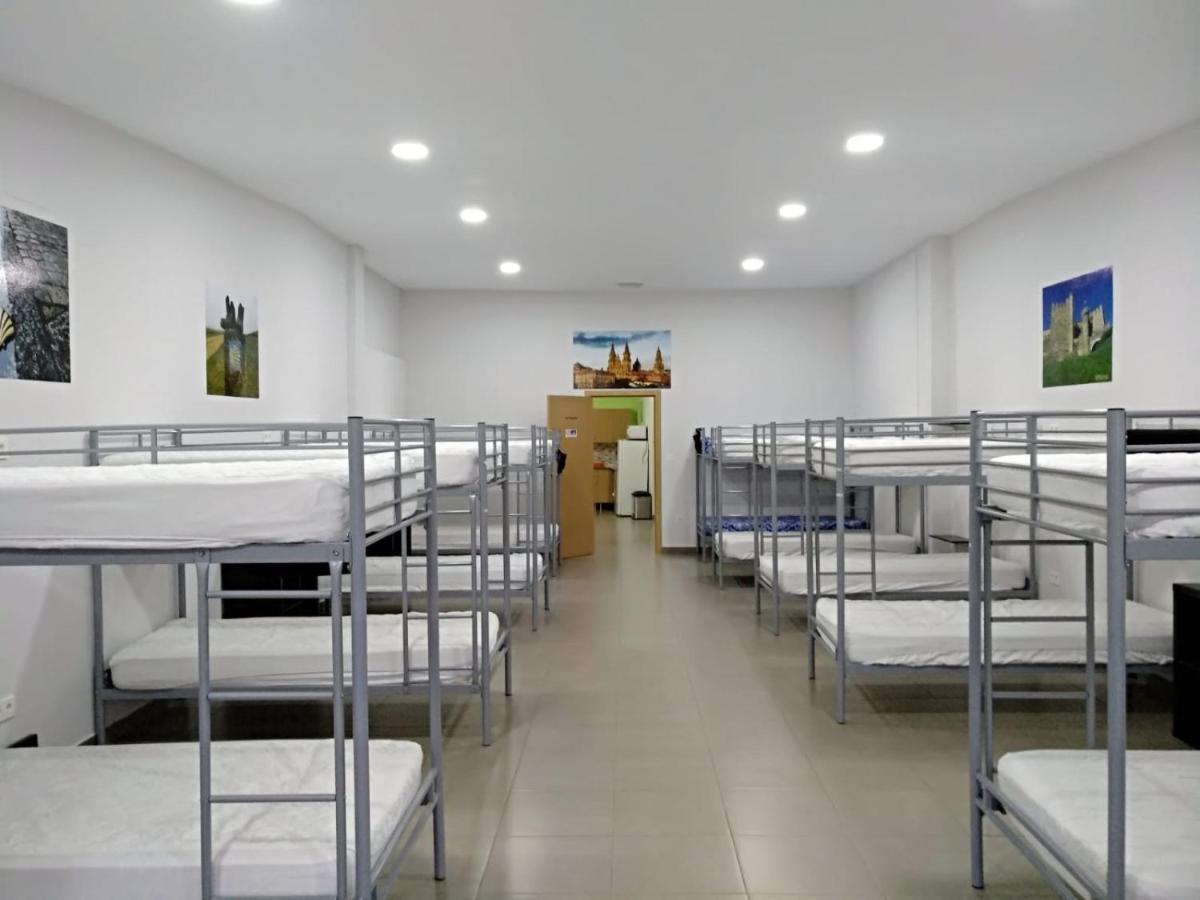 Albergue Barullo - Cubiculos - Literas - Habitaciones Sarria Exteriér fotografie
